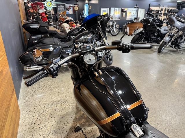2017 HARLEY-DAVIDSON FXSE CVO PRO STREET BREAKOUT CRUISER