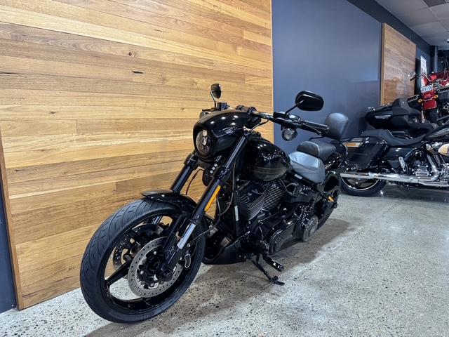 2017 HARLEY-DAVIDSON FXSE CVO PRO STREET BREAKOUT CRUISER