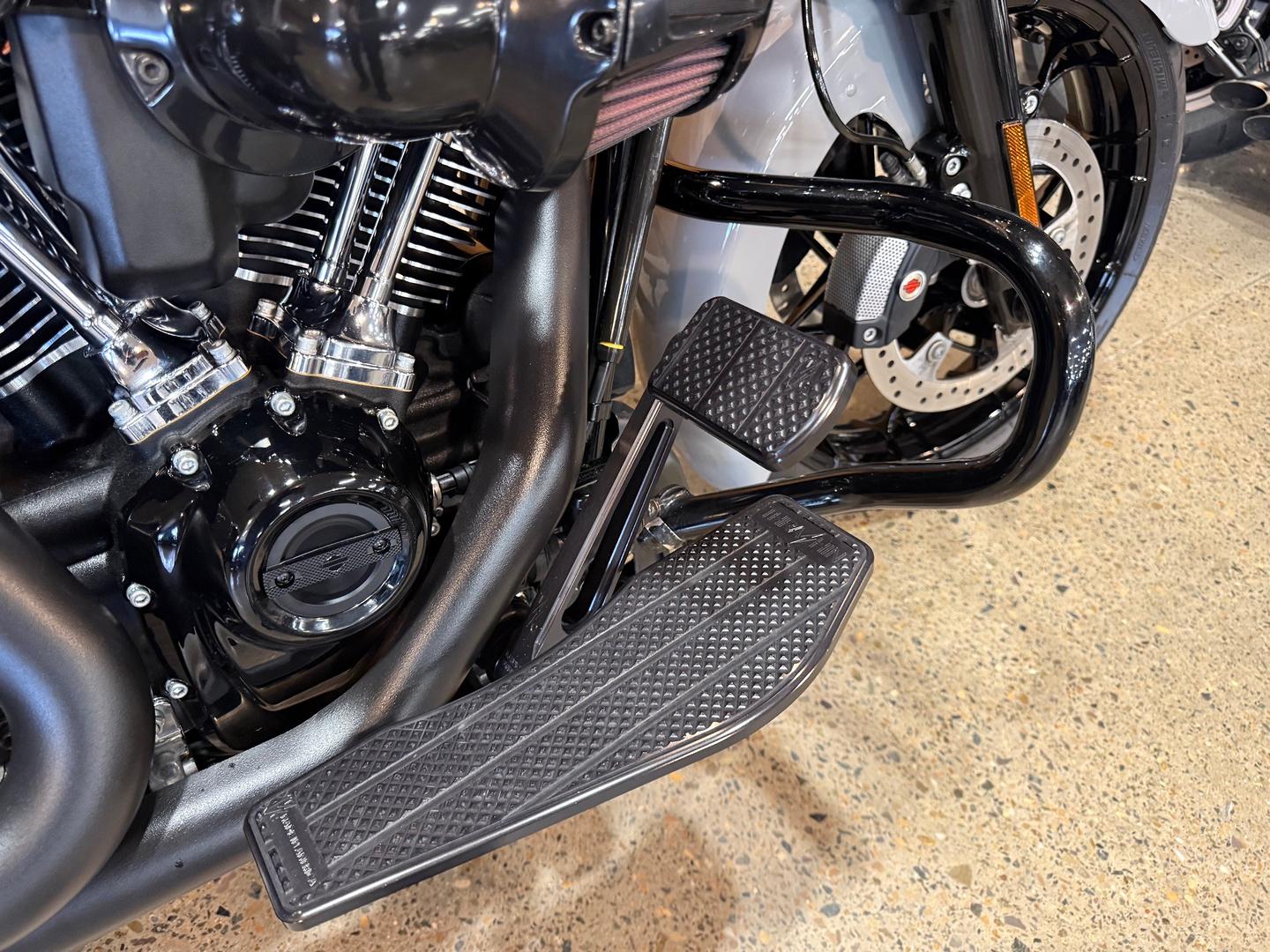 2024 HARLEY-DAVIDSON FLHRXS ROAD KING SPECIAL CRUISER