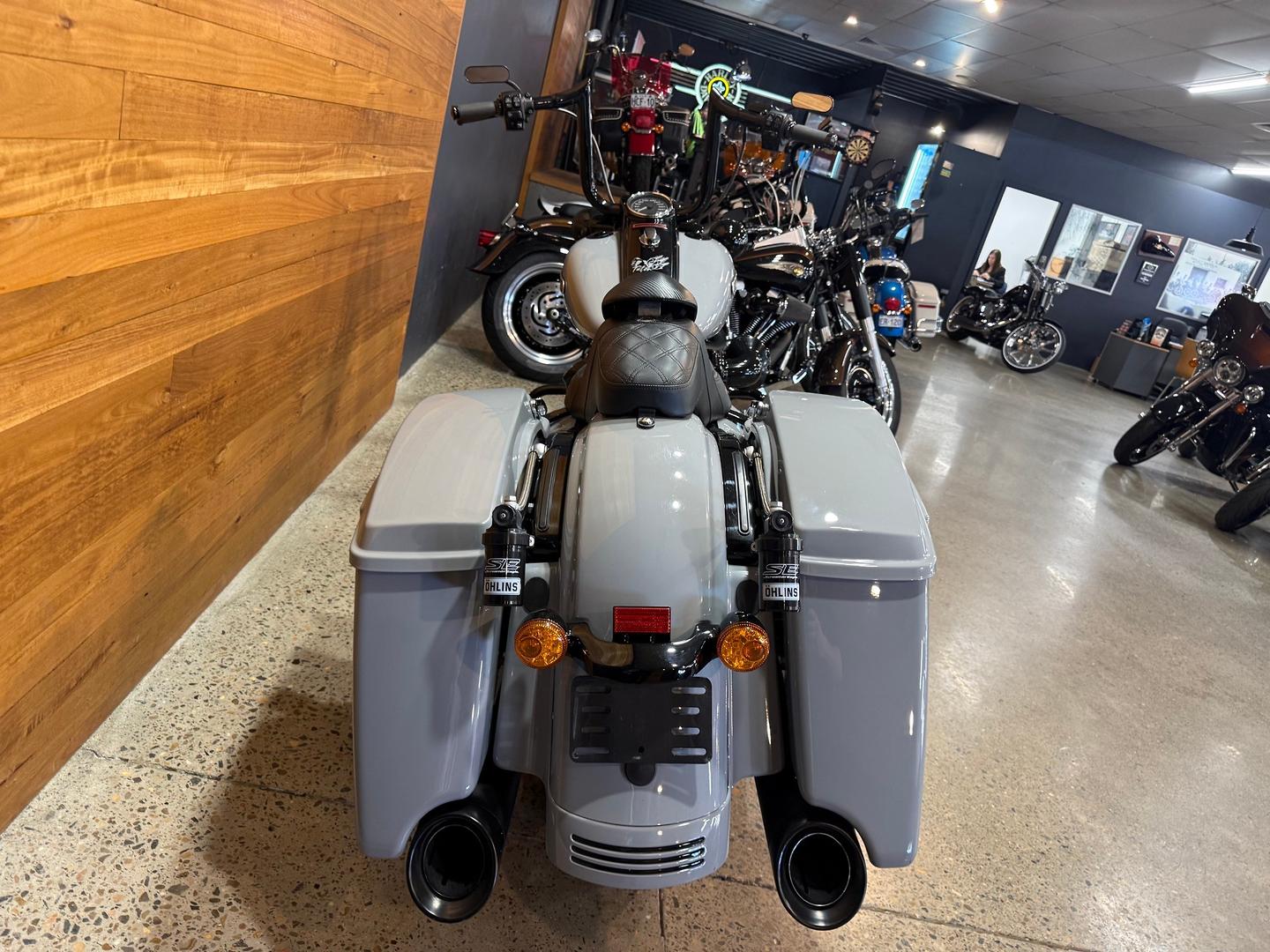 2024 HARLEY-DAVIDSON FLHRXS ROAD KING SPECIAL CRUISER