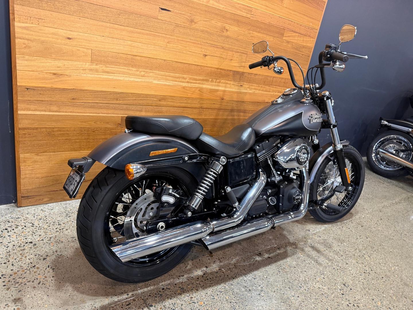 2017 HARLEY-DAVIDSON FXDB STREET BOB CRUISER
