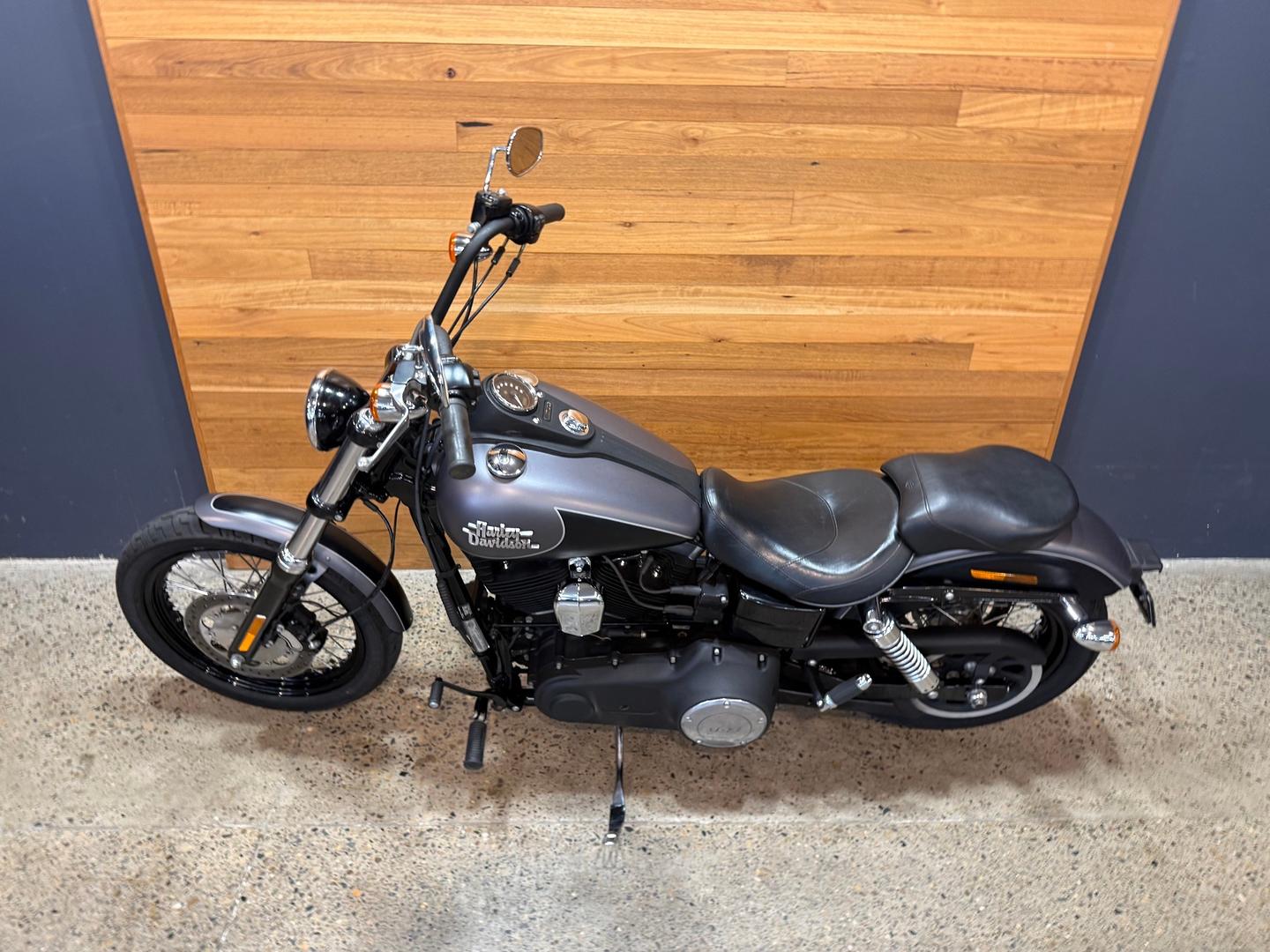 2017 HARLEY-DAVIDSON FXDB STREET BOB CRUISER