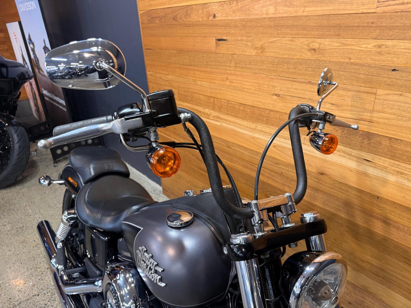 2017 HARLEY-DAVIDSON FXDB STREET BOB CRUISER