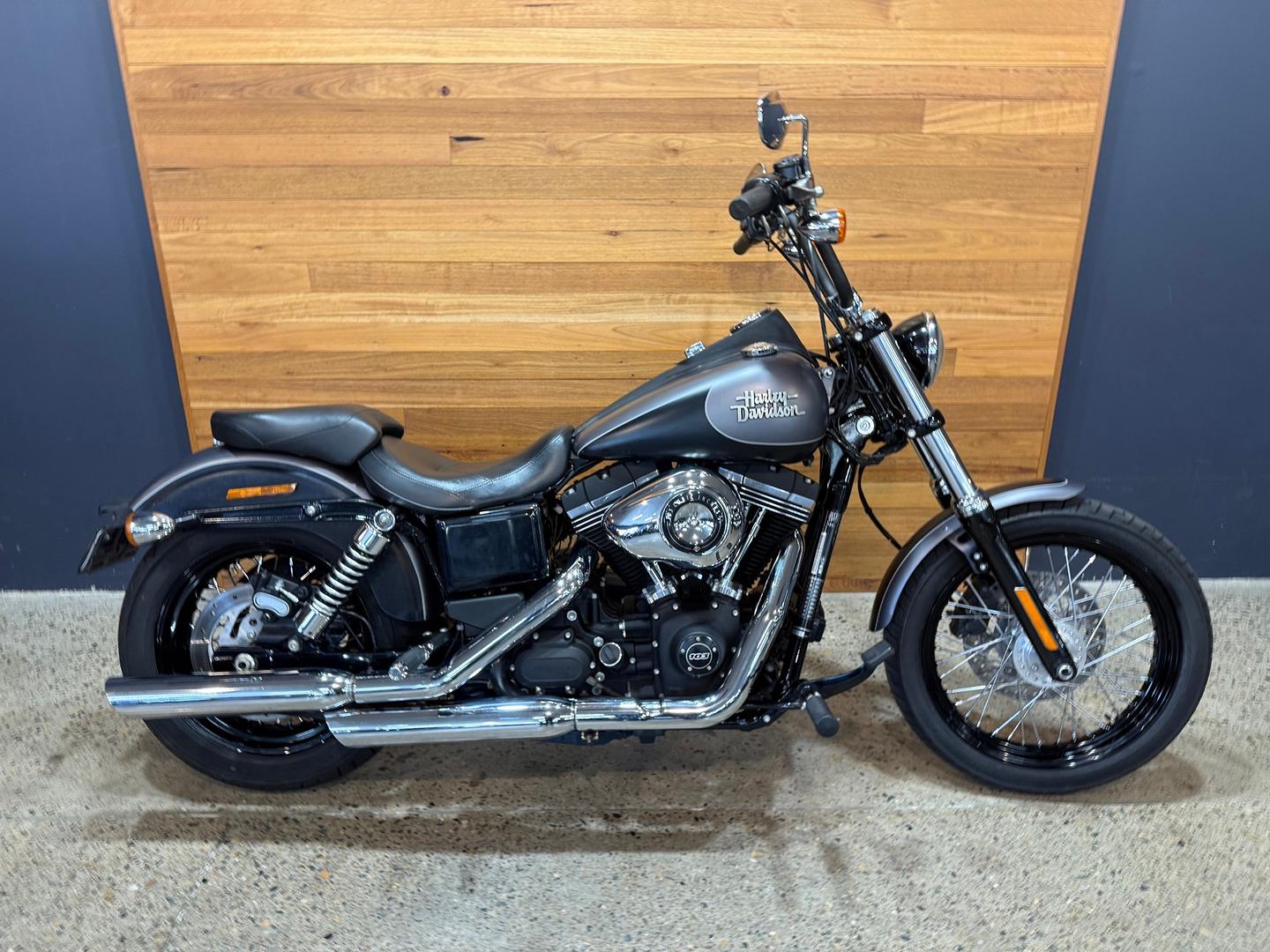 2017 HARLEY-DAVIDSON FXDB STREET BOB CRUISER
