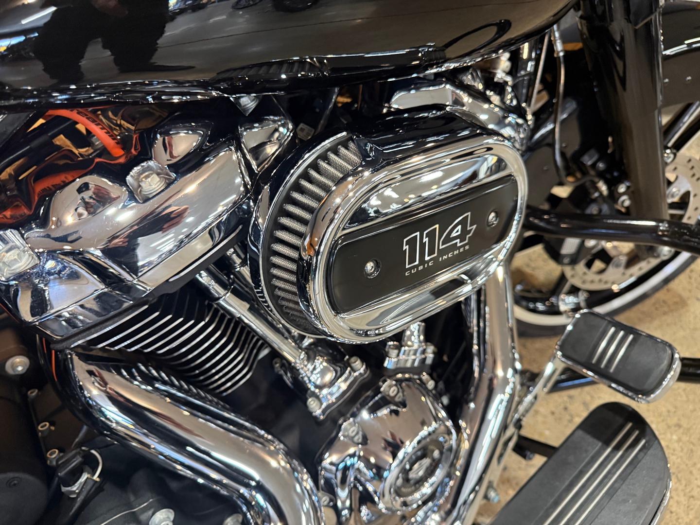 2017 HARLEY-DAVIDSON FLHXS STREET GLIDE SPECIAL CRUISER