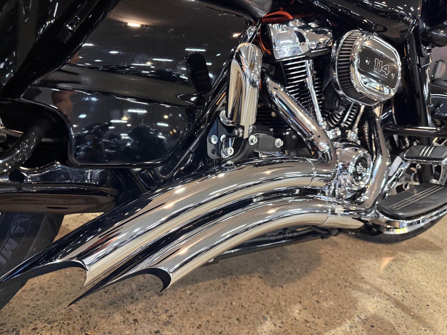 2017 HARLEY-DAVIDSON FLHXS STREET GLIDE SPECIAL CRUISER