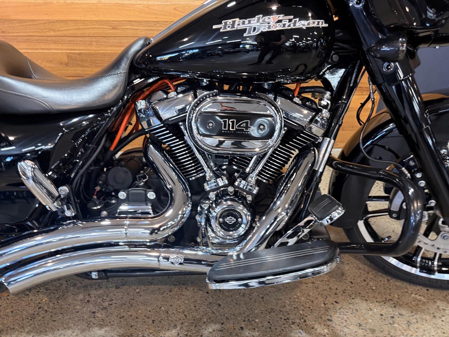 2017 HARLEY-DAVIDSON FLHXS STREET GLIDE SPECIAL CRUISER