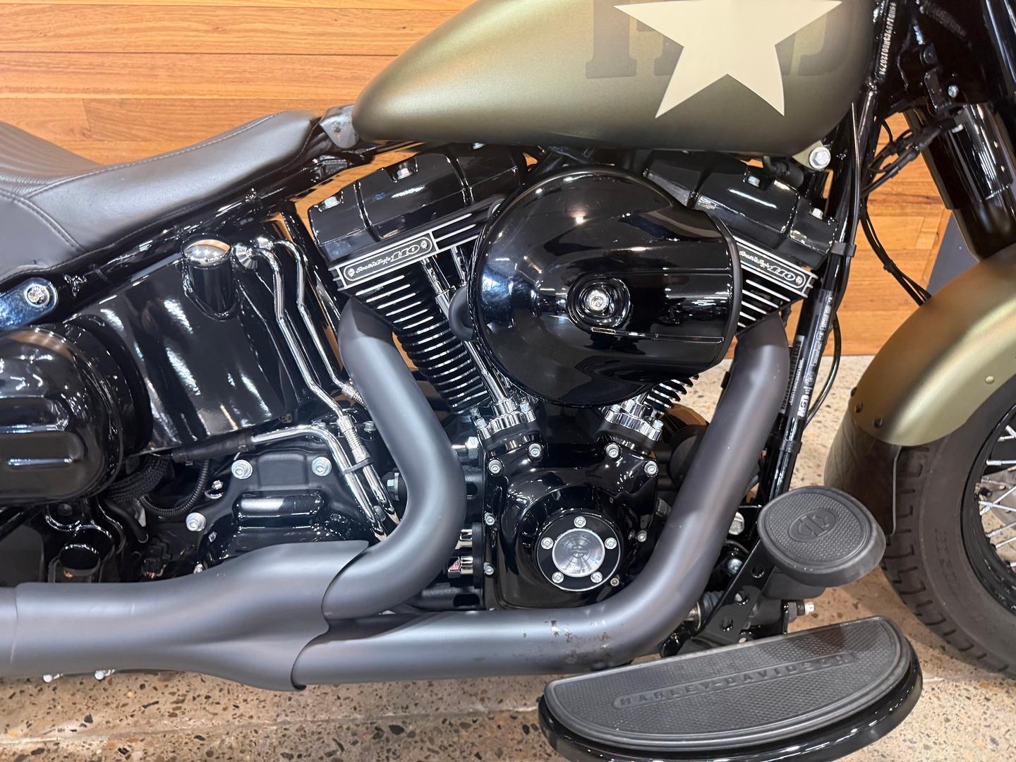 2017 HARLEY-DAVIDSON FLSS SOFTAIL SLIM S CRUISER