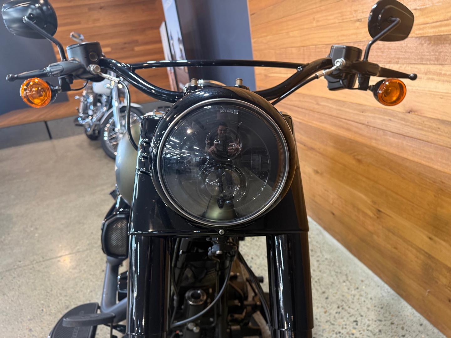 2017 HARLEY-DAVIDSON FLSS SOFTAIL SLIM S CRUISER