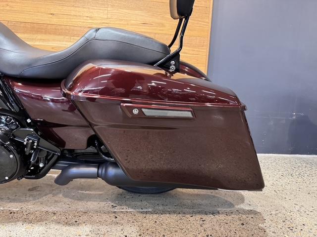 2018 HARLEY-DAVIDSON FLHX STREET GLIDE CRUISER