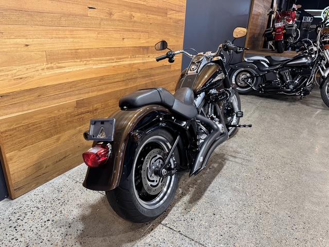 2013 HARLEY-DAVIDSON FLSTFB FAT BOY LO 110th ANN CRUISER