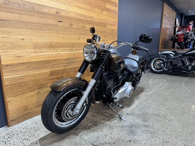 2013 HARLEY-DAVIDSON FLSTFB FAT BOY LO 110th ANN CRUISER