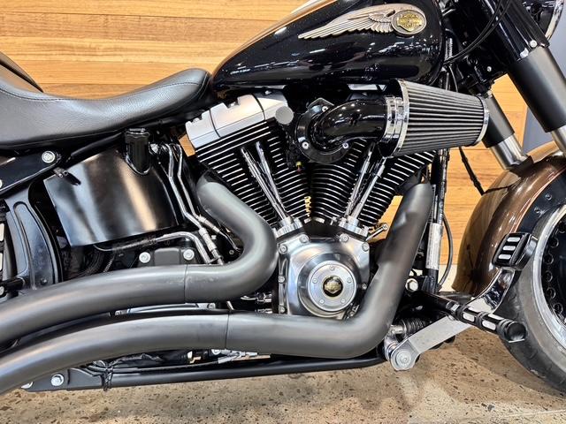 2013 HARLEY-DAVIDSON FLSTFB FAT BOY LO 110th ANN CRUISER