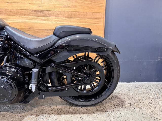 2017 HARLEY-DAVIDSON FXBRS BREAKOUT CRUISER
