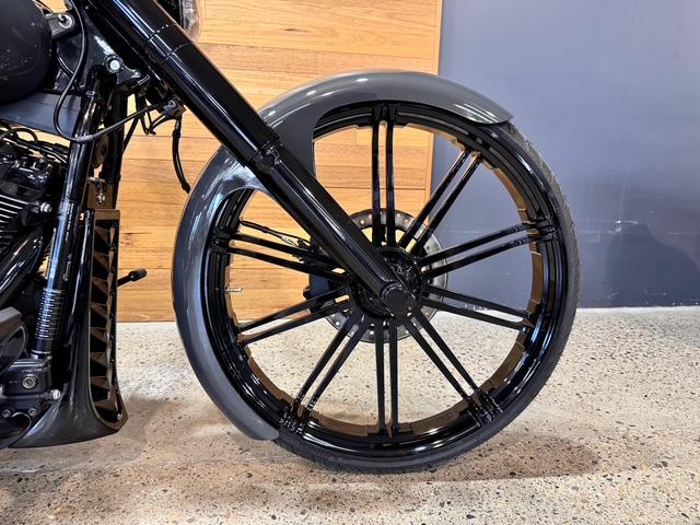 2017 HARLEY-DAVIDSON FXBRS BREAKOUT CRUISER
