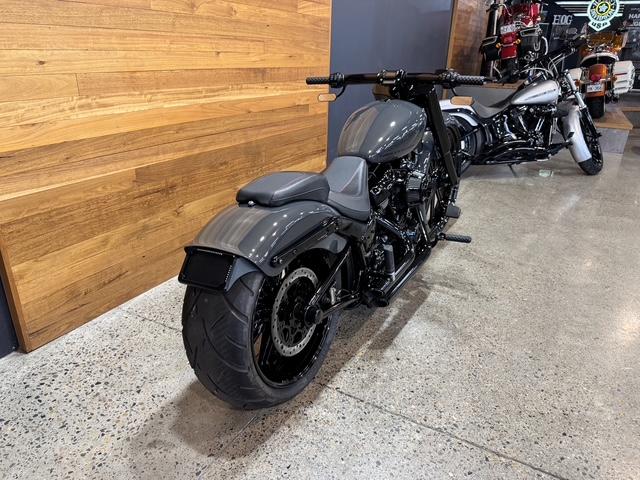 2017 HARLEY-DAVIDSON FXBRS BREAKOUT CRUISER