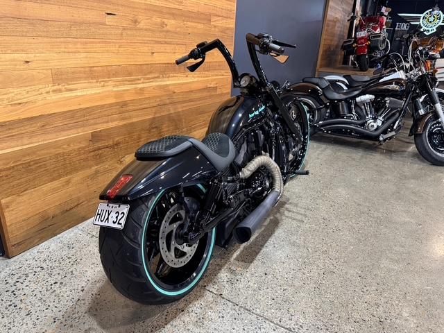 2013 HARLEY-DAVIDSON VRSCDX NIGHT ROD SPECIAL CRUISER