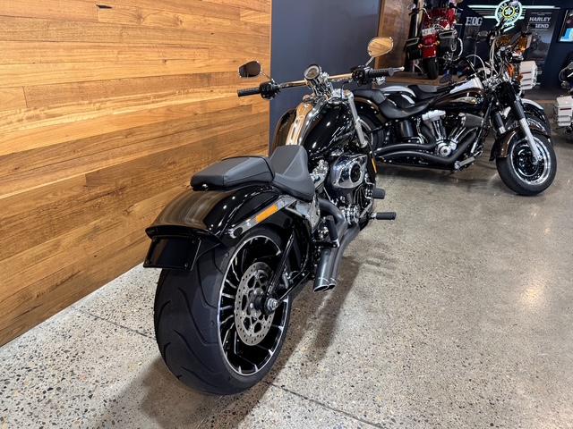2025 HARLEY-DAVIDSON FXBR BREAKOUT (117) CRUISER