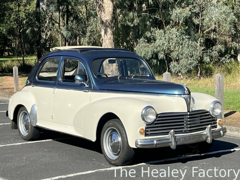 1960 PEUGEOT 403 4 SP MANUAL 4D SEDAN