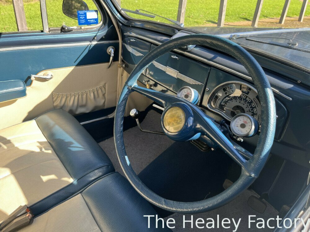 1960 PEUGEOT 403 4 SP MANUAL 4D SEDAN