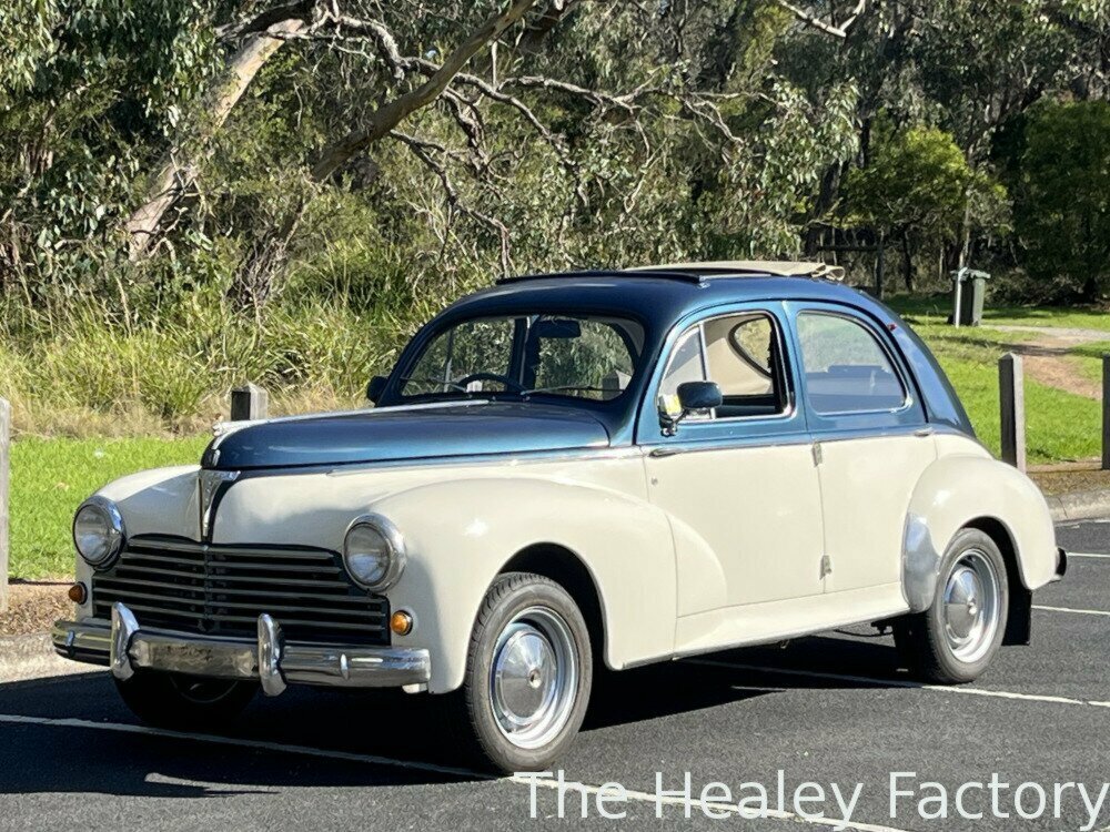 1960 PEUGEOT 403 4 SP MANUAL 4D SEDAN
