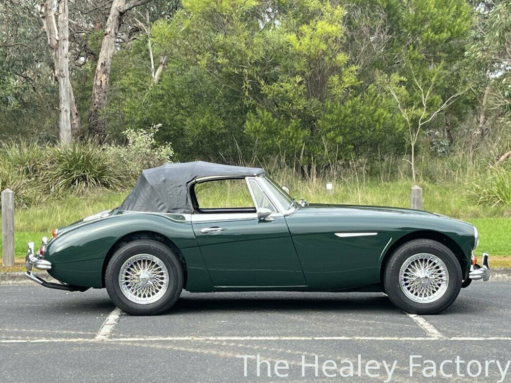 1966 AUSTIN HEALEY 3000 MK III BJ8 4 SP MANUAL + O/DRIVE 2D ROADSTER
