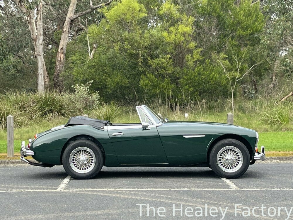 1966 AUSTIN HEALEY 3000 MK III BJ8 4 SP MANUAL + O/DRIVE 2D ROADSTER