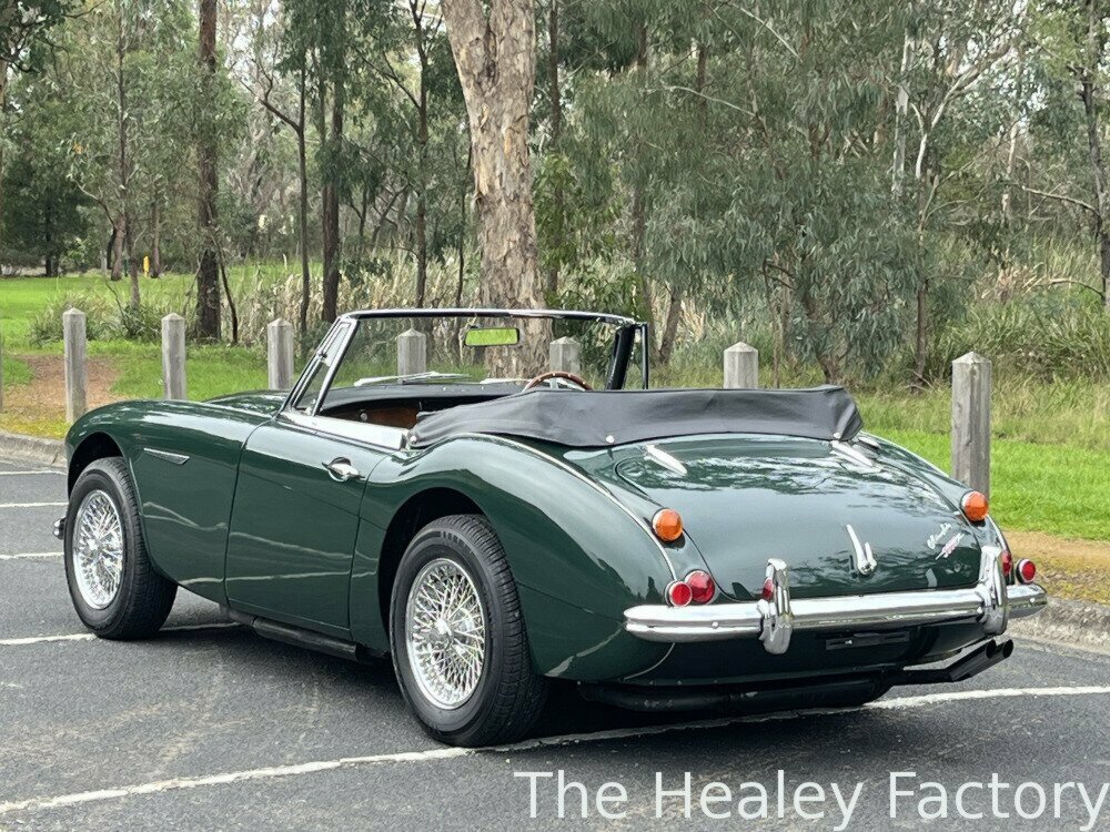 1966 AUSTIN HEALEY 3000 MK III BJ8 4 SP MANUAL + O/DRIVE 2D ROADSTER