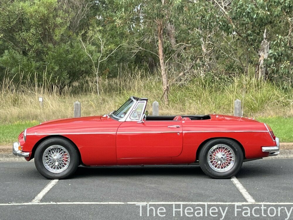 1968 MG MGB SPORTS MK II 4 SP MAN + OVERDRIVE 2D ROADSTER
