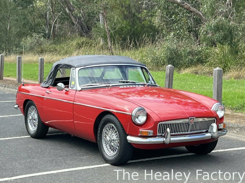 1968 MG MGB SPORTS MK II 4 SP MAN + OVERDRIVE 2D ROADSTER