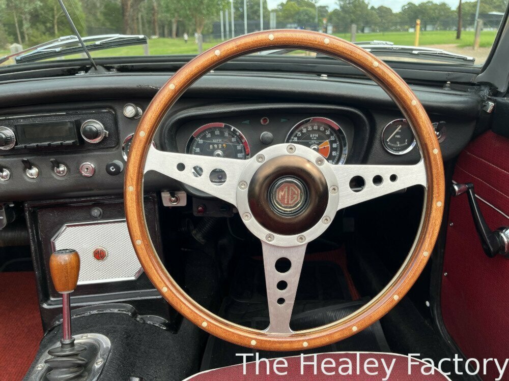 1968 MG MGB SPORTS MK II 4 SP MAN + OVERDRIVE 2D ROADSTER