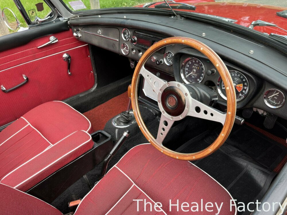 1968 MG MGB SPORTS MK II 4 SP MAN + OVERDRIVE 2D ROADSTER