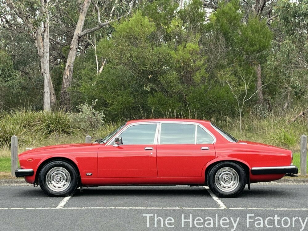 1985 JAGUAR XJ6 SERIES III 4.2 3 SP AUTOMATIC 4D SEDAN