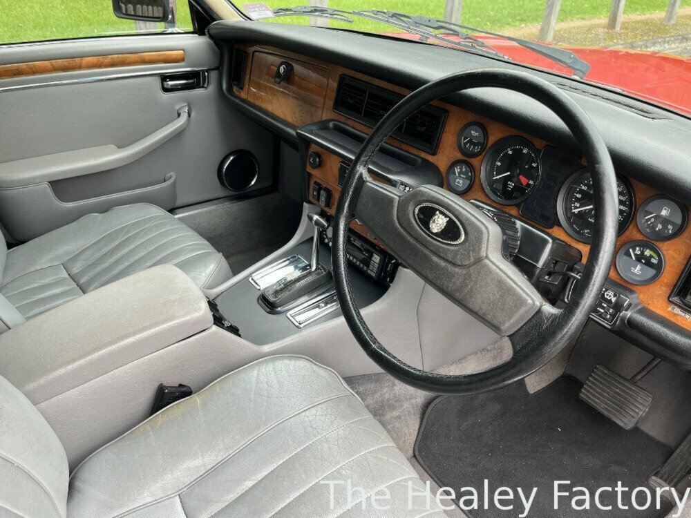 1985 JAGUAR XJ6 SERIES III 4.2 3 SP AUTOMATIC 4D SEDAN