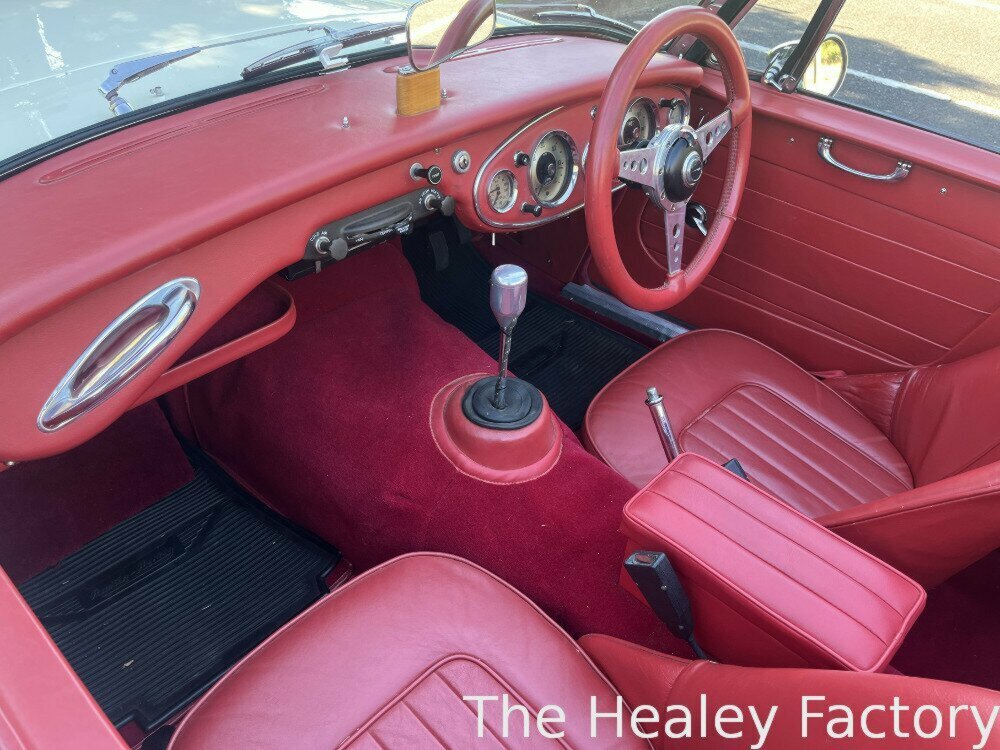 1963 AUSTIN HEALEY 3000 MK II BJ7 4 SP MAN + OVERDRIVE 2D CABRIOLET
