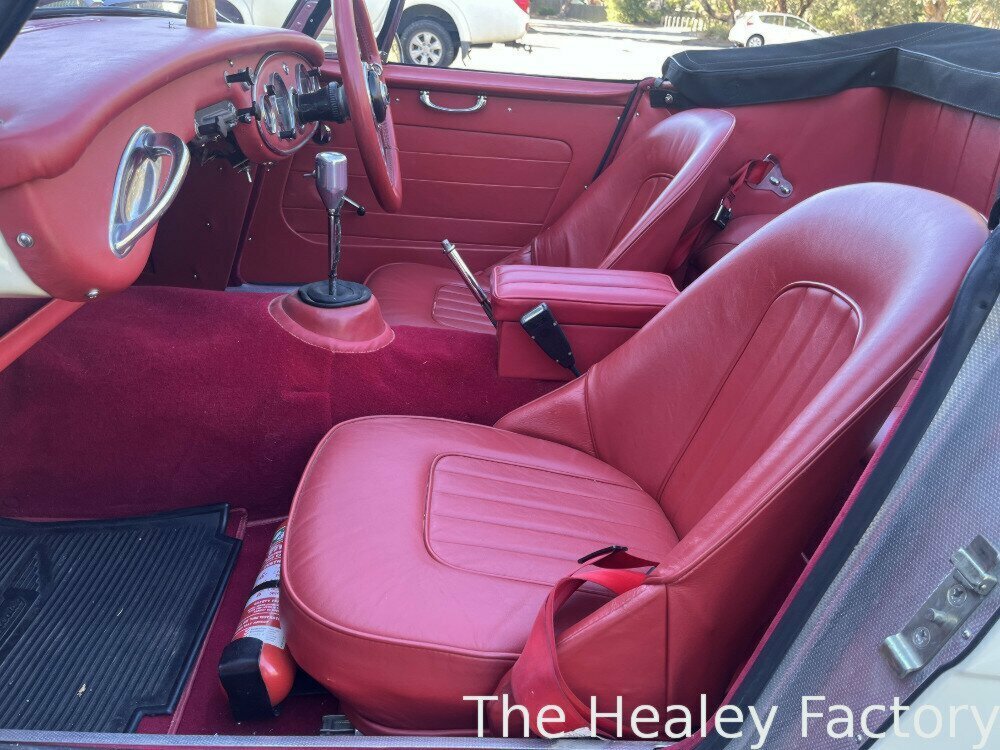 1963 AUSTIN HEALEY 3000 MK II BJ7 4 SP MAN + OVERDRIVE 2D CABRIOLET