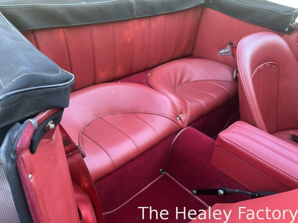 1963 AUSTIN HEALEY 3000 MK II BJ7 4 SP MAN + OVERDRIVE 2D CABRIOLET