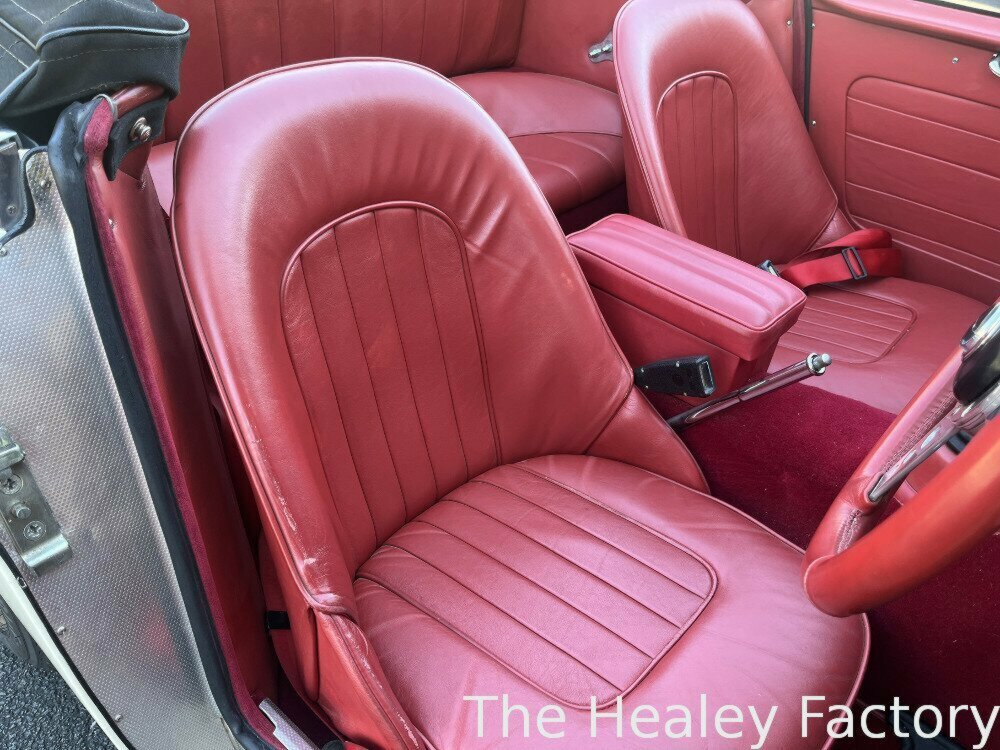 1963 AUSTIN HEALEY 3000 MK II BJ7 4 SP MAN + OVERDRIVE 2D CABRIOLET