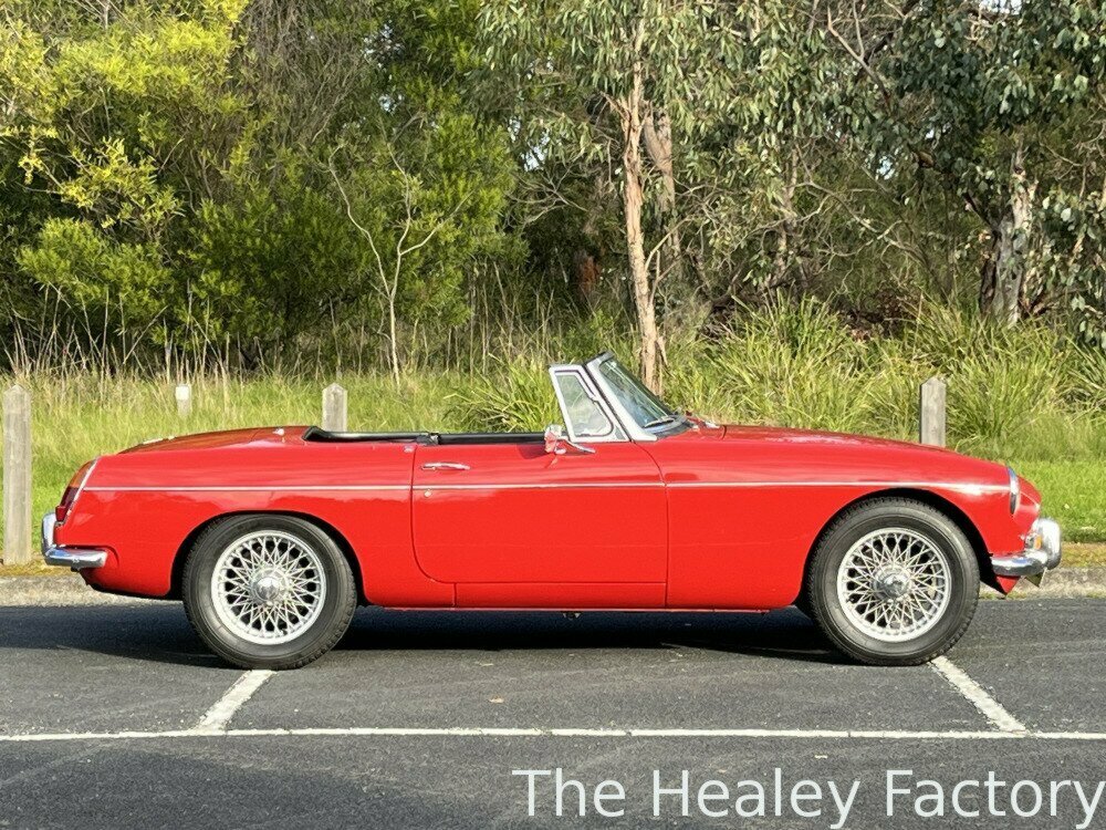 1969 MG MGB MK2 GT 4 SP MAN + OVERDRIVE 2D COUPE