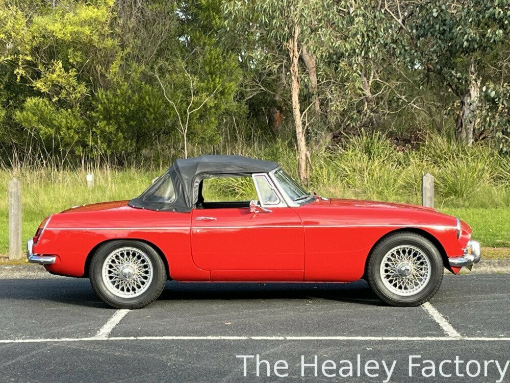 1969 MG MGB MK2 GT 4 SP MAN + OVERDRIVE 2D COUPE