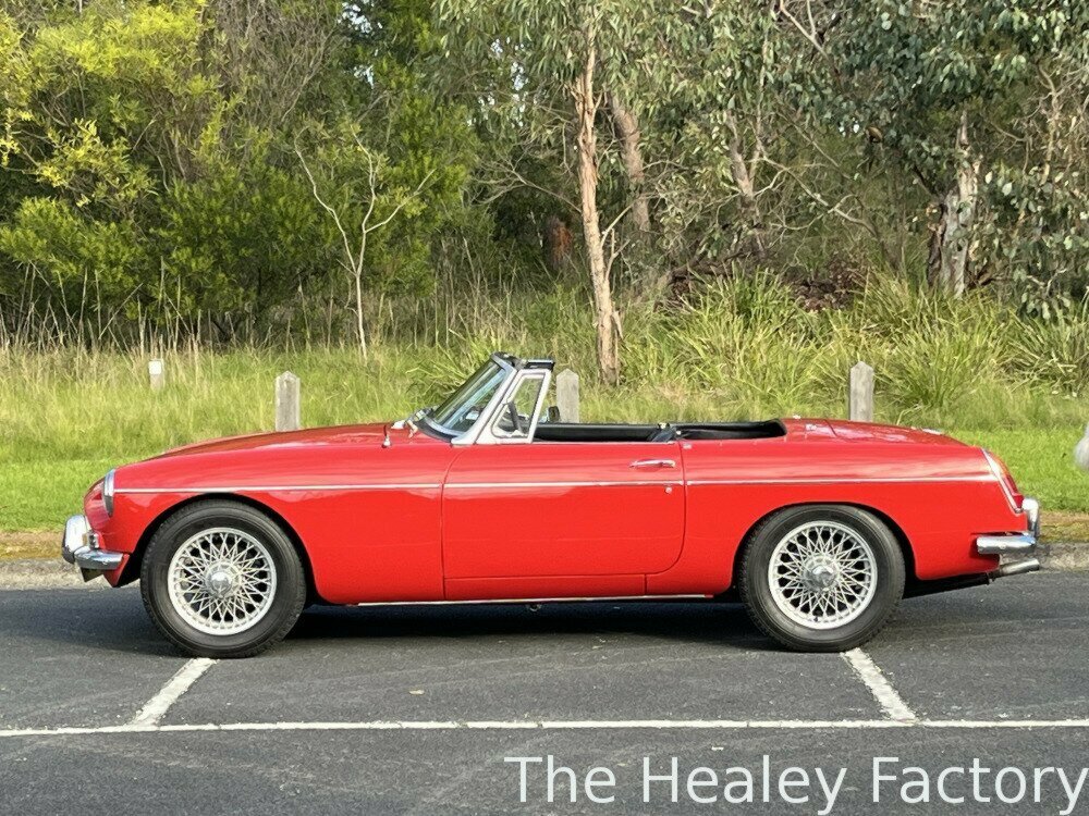 1969 MG MGB MK2 GT 4 SP MAN + OVERDRIVE 2D COUPE
