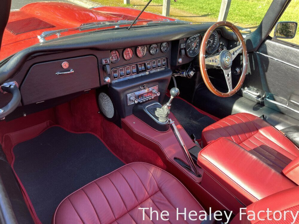 1968 JAGUAR E TYPE SERIES 2 4.2 4 SP MANUAL 2D ROADSTER