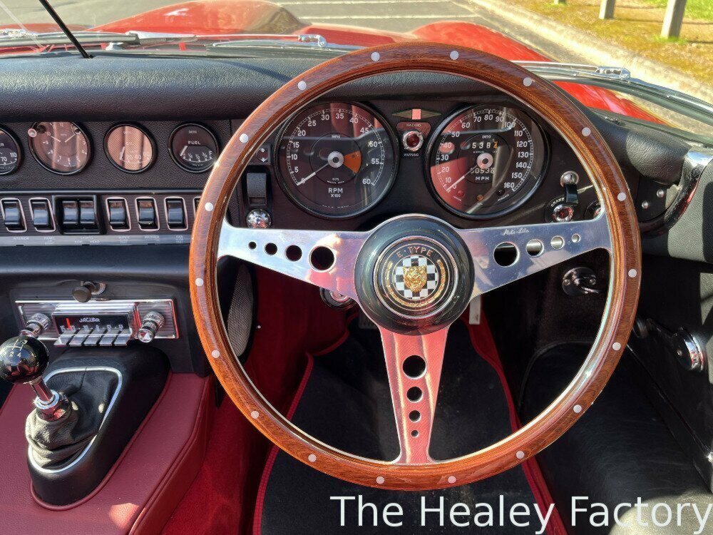 1968 JAGUAR E TYPE SERIES 2 4.2 4 SP MANUAL 2D ROADSTER