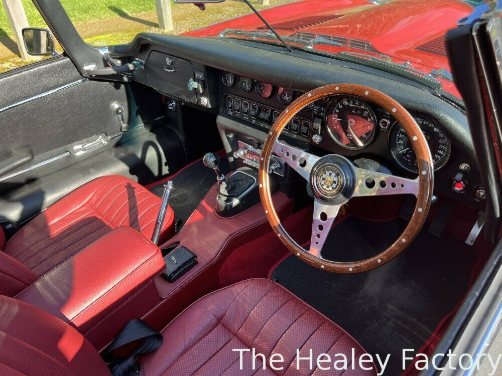 1968 JAGUAR E TYPE SERIES 2 4.2 4 SP MANUAL 2D ROADSTER