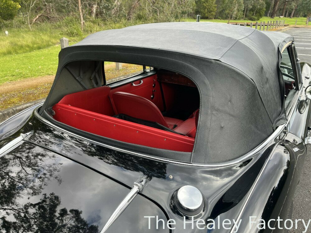 1966 AUSTIN HEALEY 3000 MK III BJ8 4 SP MAN + OVERDRIVE 2D ROADSTER