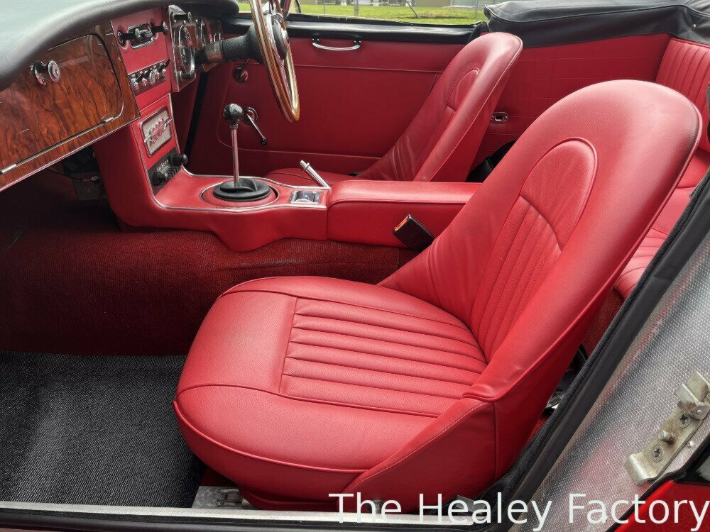 1966 AUSTIN HEALEY 3000 MK III BJ8 4 SP MAN + OVERDRIVE 2D ROADSTER