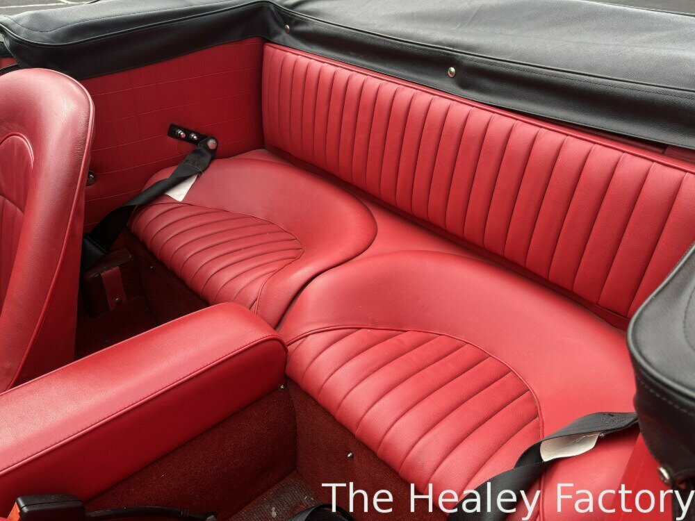1966 AUSTIN HEALEY 3000 MK III BJ8 4 SP MAN + OVERDRIVE 2D ROADSTER