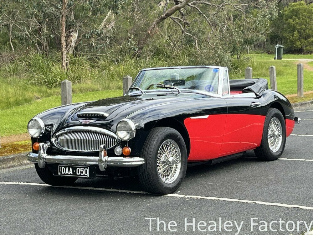 1966 AUSTIN HEALEY 3000 MK III BJ8 4 SP MAN + OVERDRIVE 2D ROADSTER