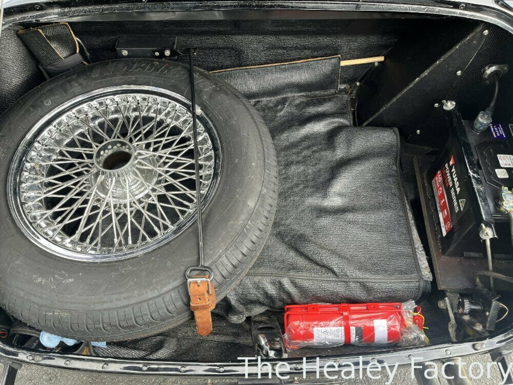 1966 AUSTIN HEALEY 3000 MK III BJ8 4 SP MAN + OVERDRIVE 2D ROADSTER