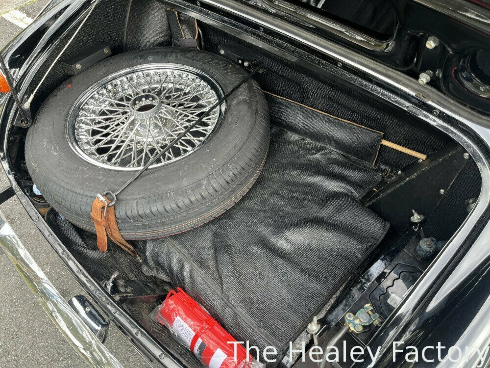 1966 AUSTIN HEALEY 3000 MK III BJ8 4 SP MAN + OVERDRIVE 2D ROADSTER